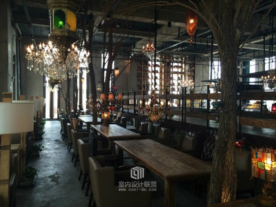 咖啡馆设计之漫咖啡工体店——探索空间美学的实用范本